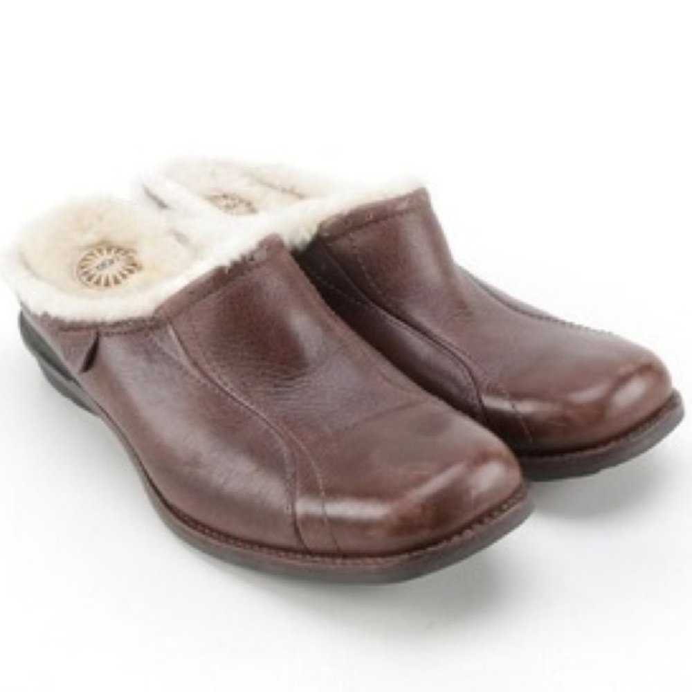 UGG Leather Convertible Shearling Lined Langford Mules/Slides - 8